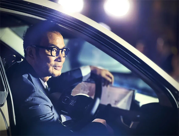 智己汽車(chē)重磅登陸香港市場(chǎng)，6系雙車(chē)同步上市