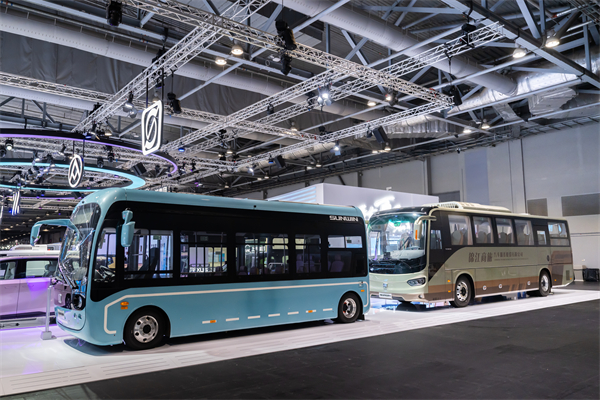 上汽智電軍團“助陣”2025香港車博會